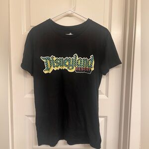 Disneyland Resort Black T-Shirt,‎ Adult Size Medium